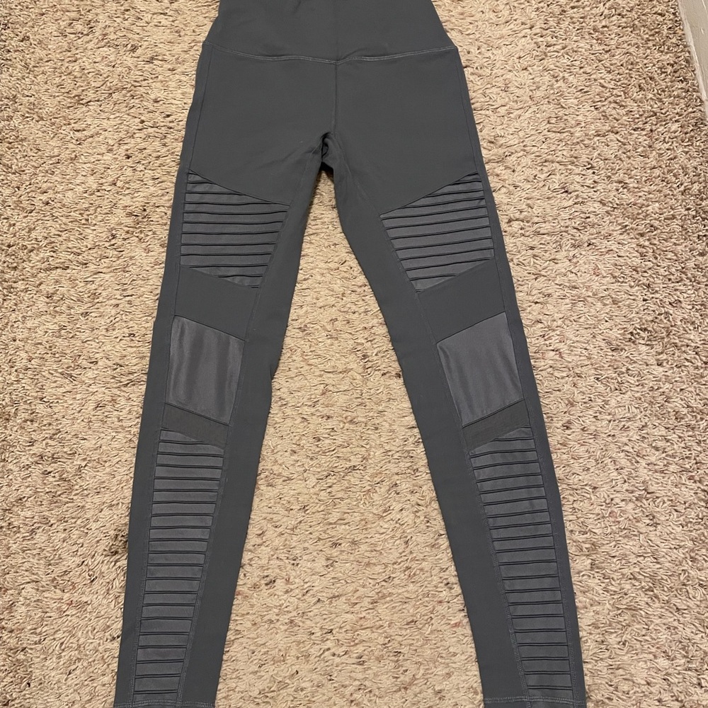 Alo moto leggings